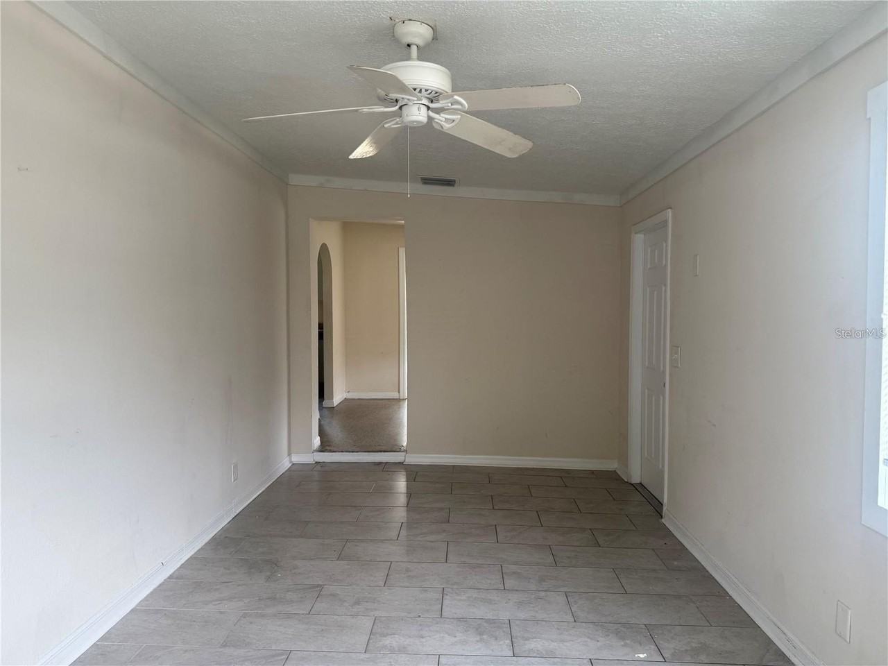 3414 W Oakellar Ave - Photo 3 of 6