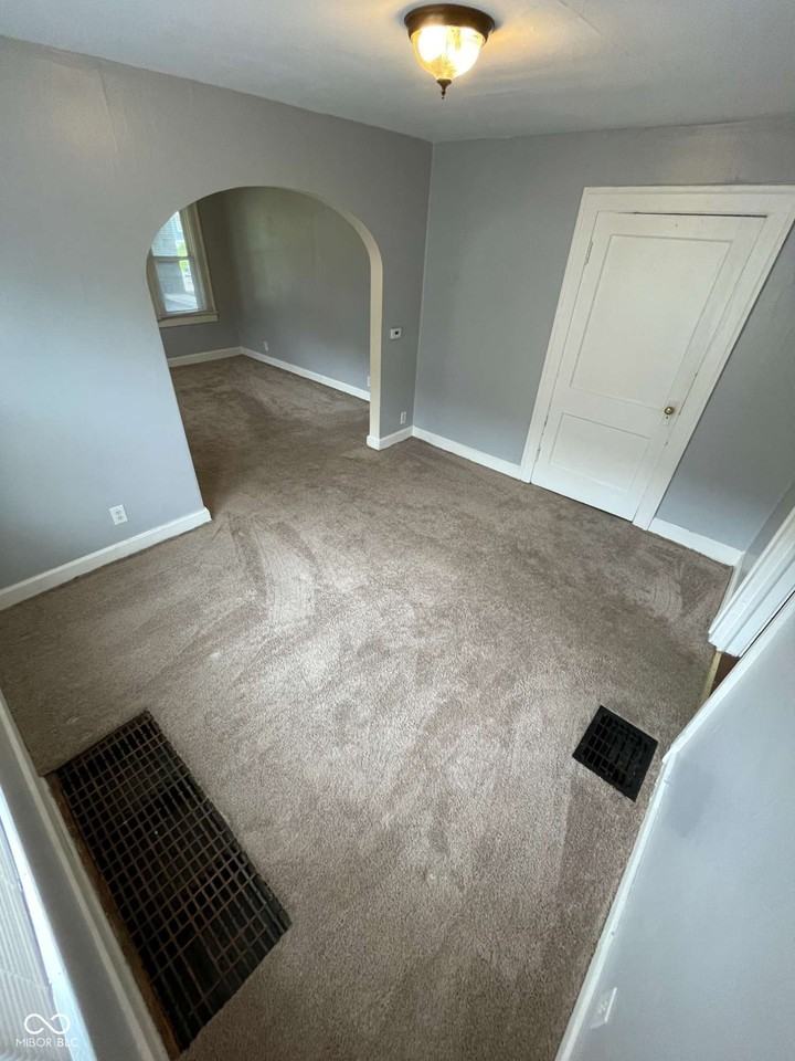 831 N Emerson Ave - Photo 5 of 14
