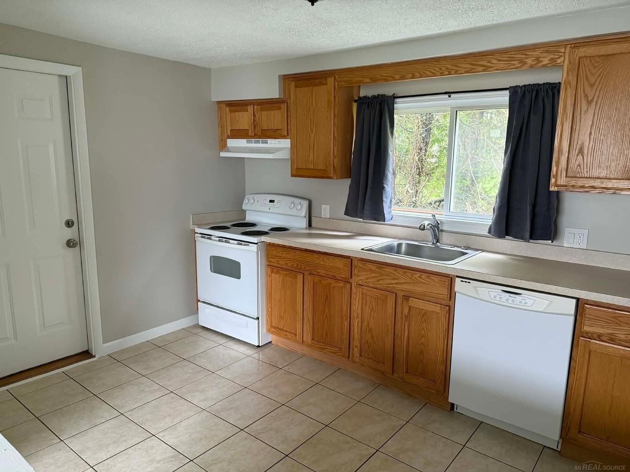 2969 Devondale Rd #6 - Photo 7 of 11