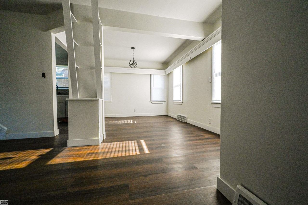 15829 Minock St - Photo 4 of 26