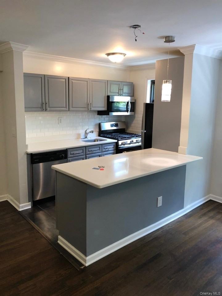 33 William St #6G - Photo 3 of 22