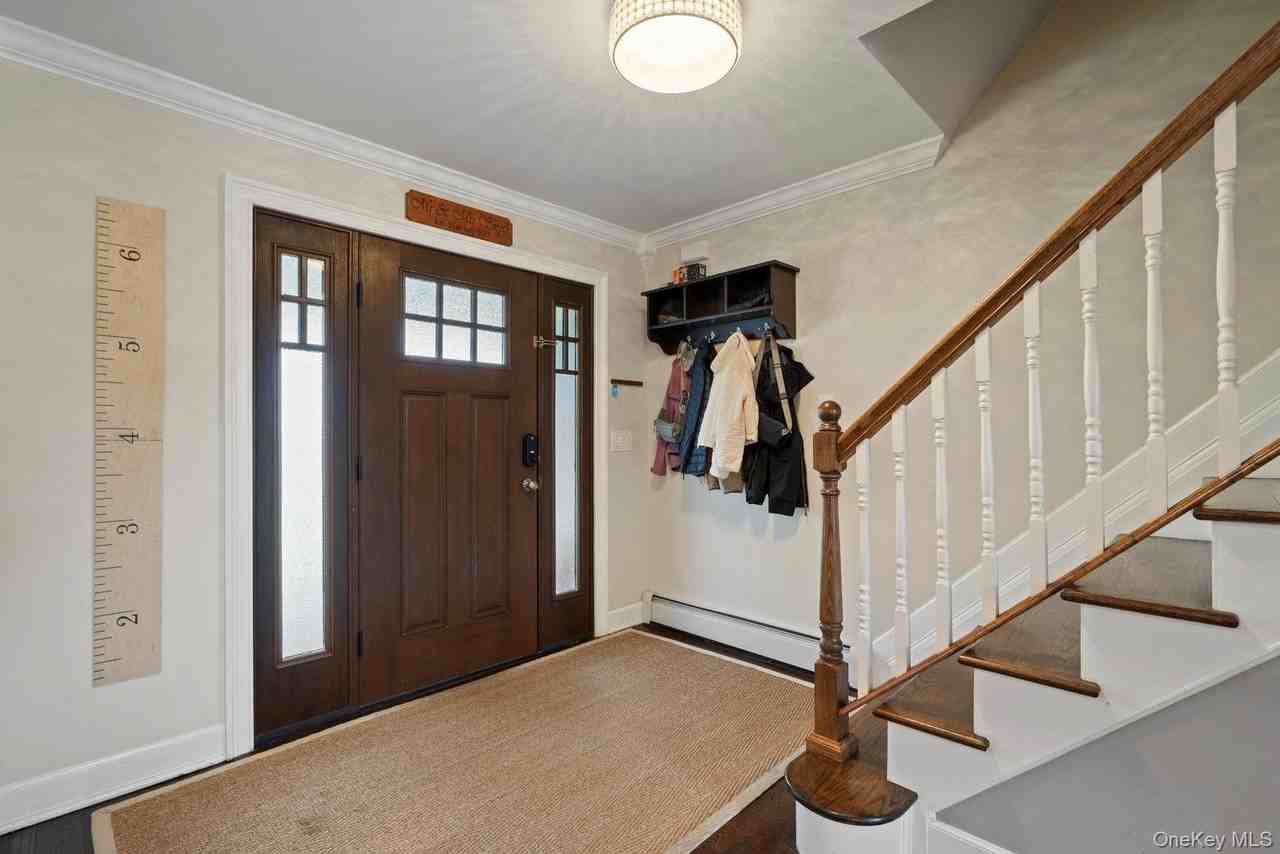 15 Lawrence Ct - Photo 4 of 33