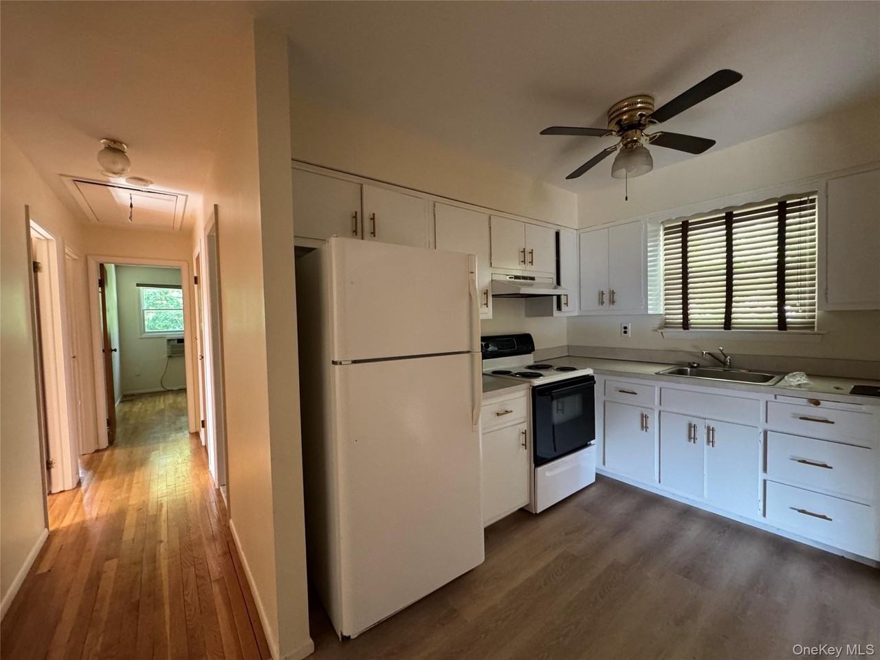 29 Hendrick Ave #B - Photo 7 of 11