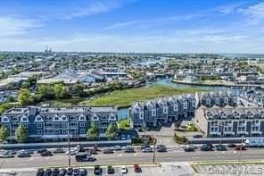 225 Marina Pointe Dr #225 - Photo 4 of 22