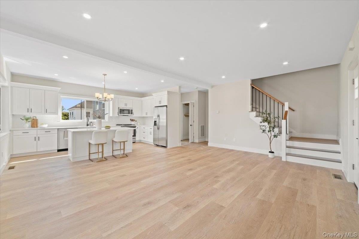 395 5th Ave - Photo 5 of 26