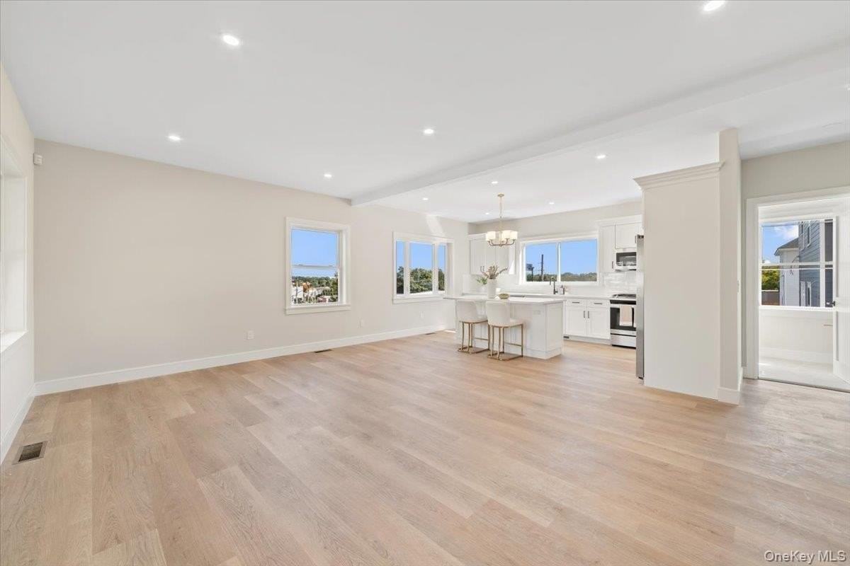 395 5th Ave - Photo 6 of 26