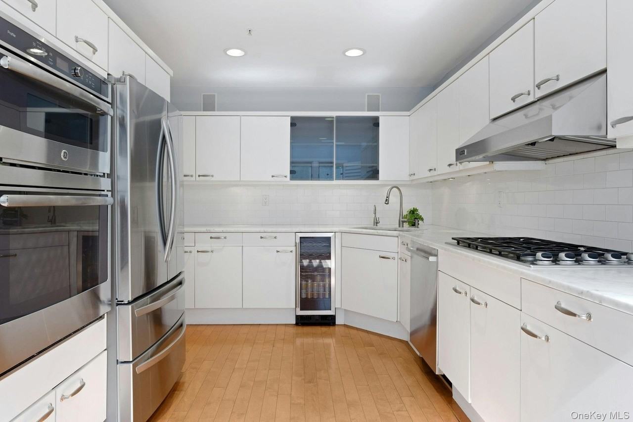 102 Boulder Ridge Rd - Photo 3 of 32