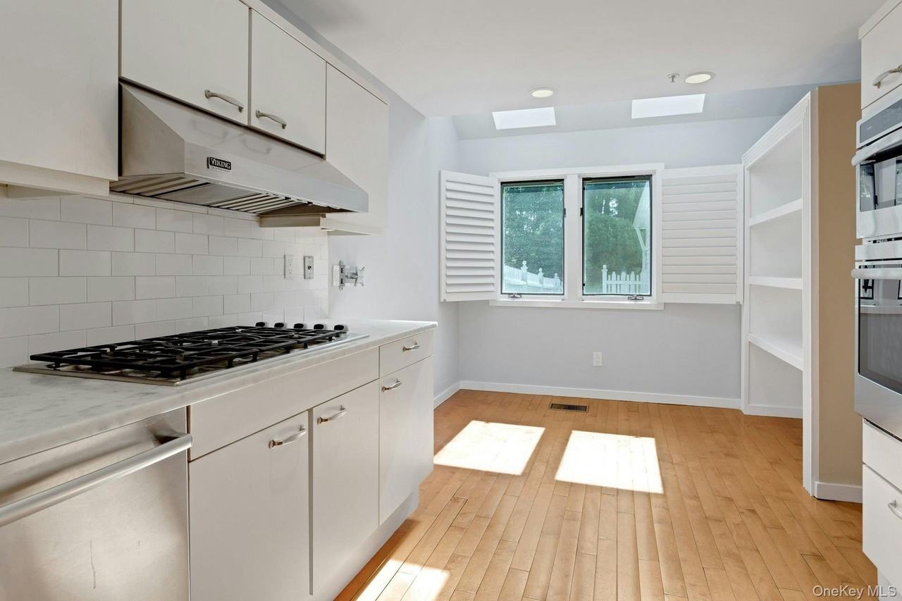 102 Boulder Ridge Rd - Photo 4 of 32