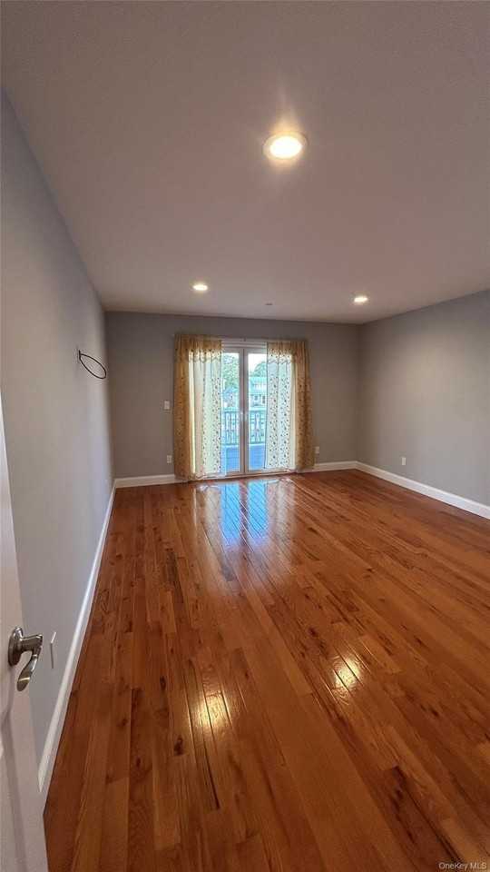 762 Pecan St - Photo 6 of 11