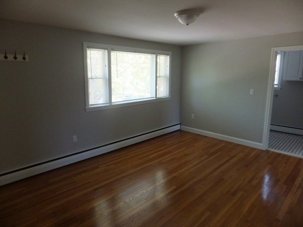 115 Chubbuck St #4 - Photo 5 of 10