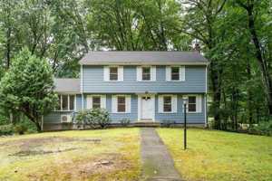featured image of 32 Dewey Rd