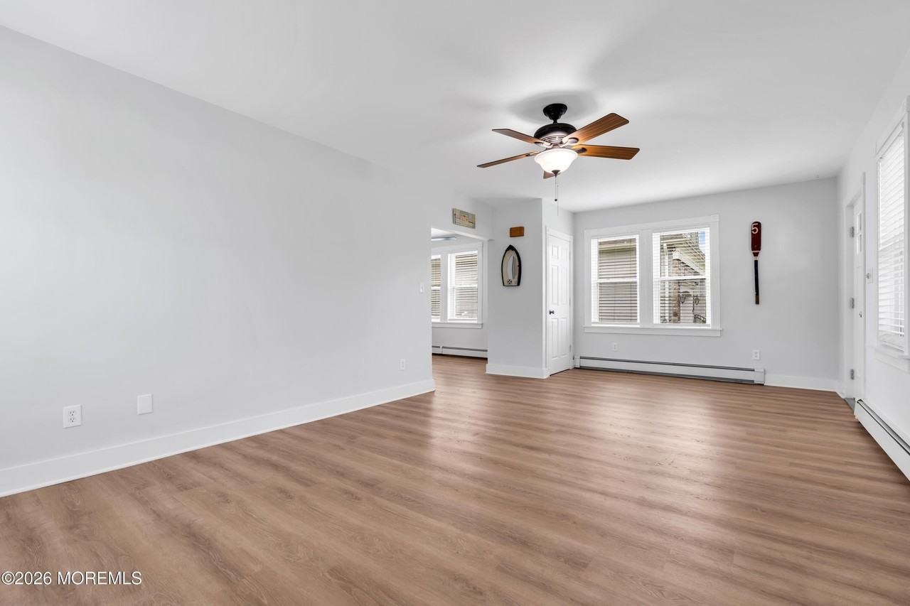 505 Long Branch Ave - Photo 5 of 42