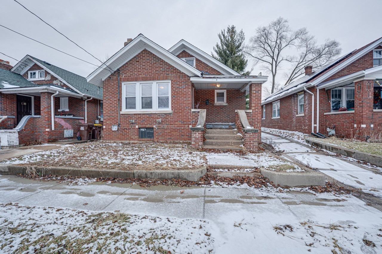 2403 Elm St - Photo 2 of 19