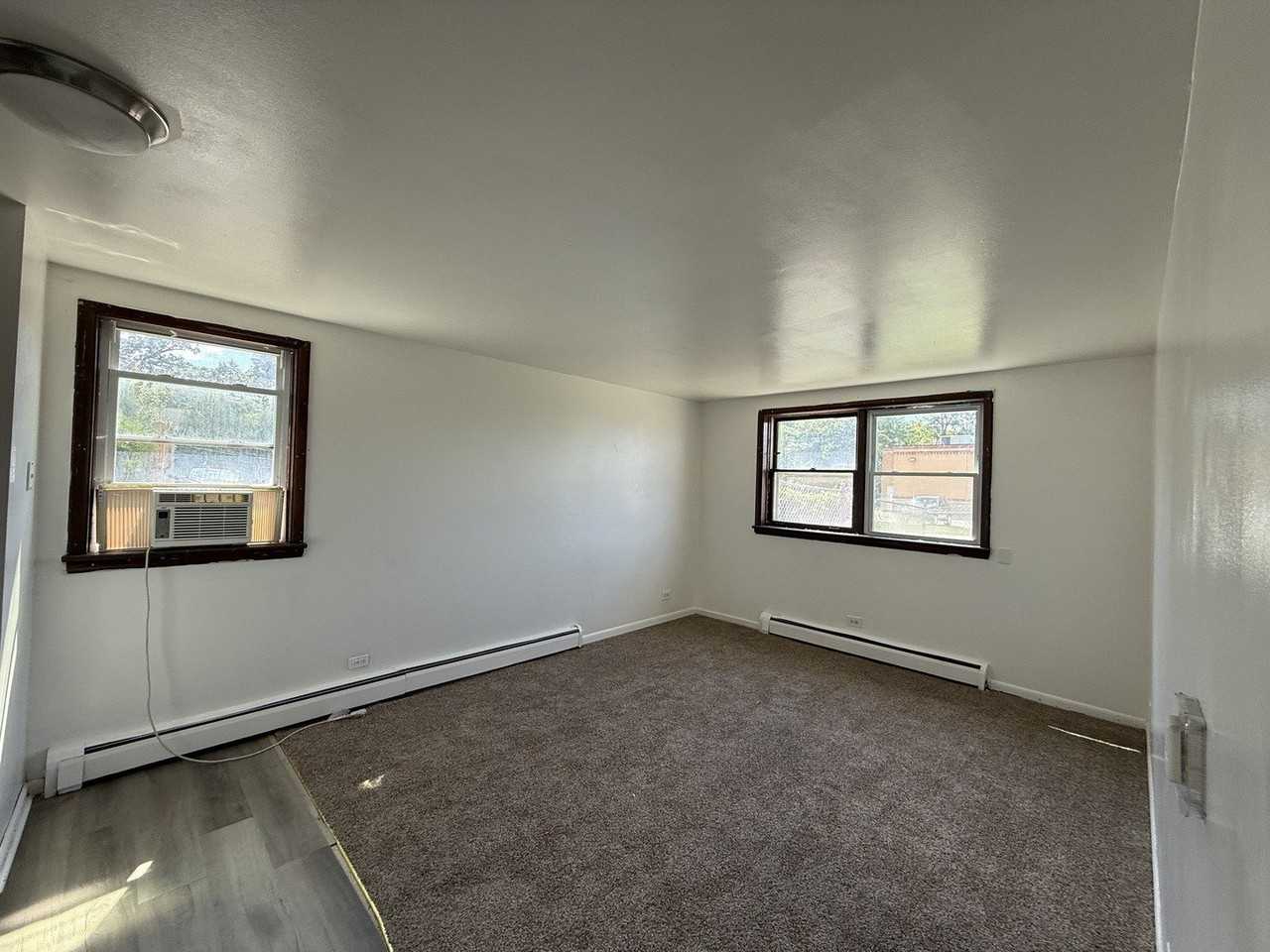 1627 Woodbine Dr #2 - Photo 5 of 5