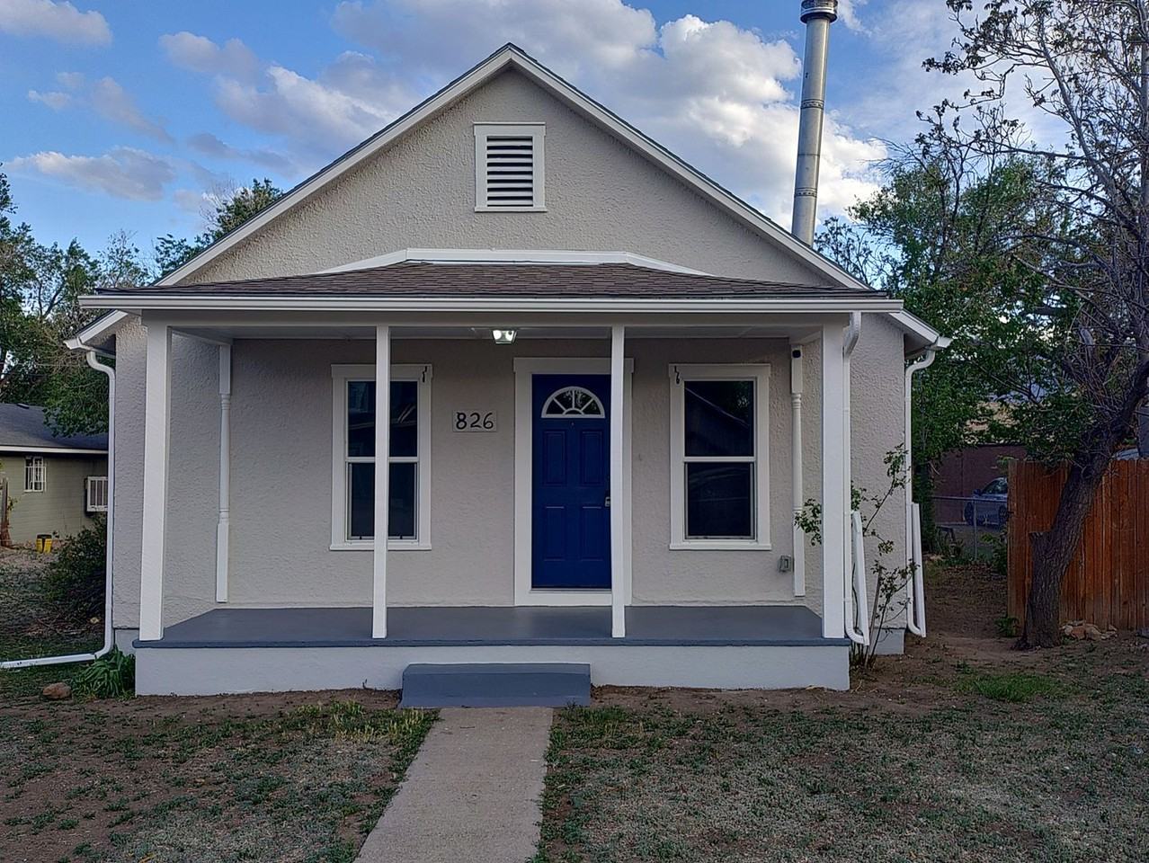 826 Forest Ave