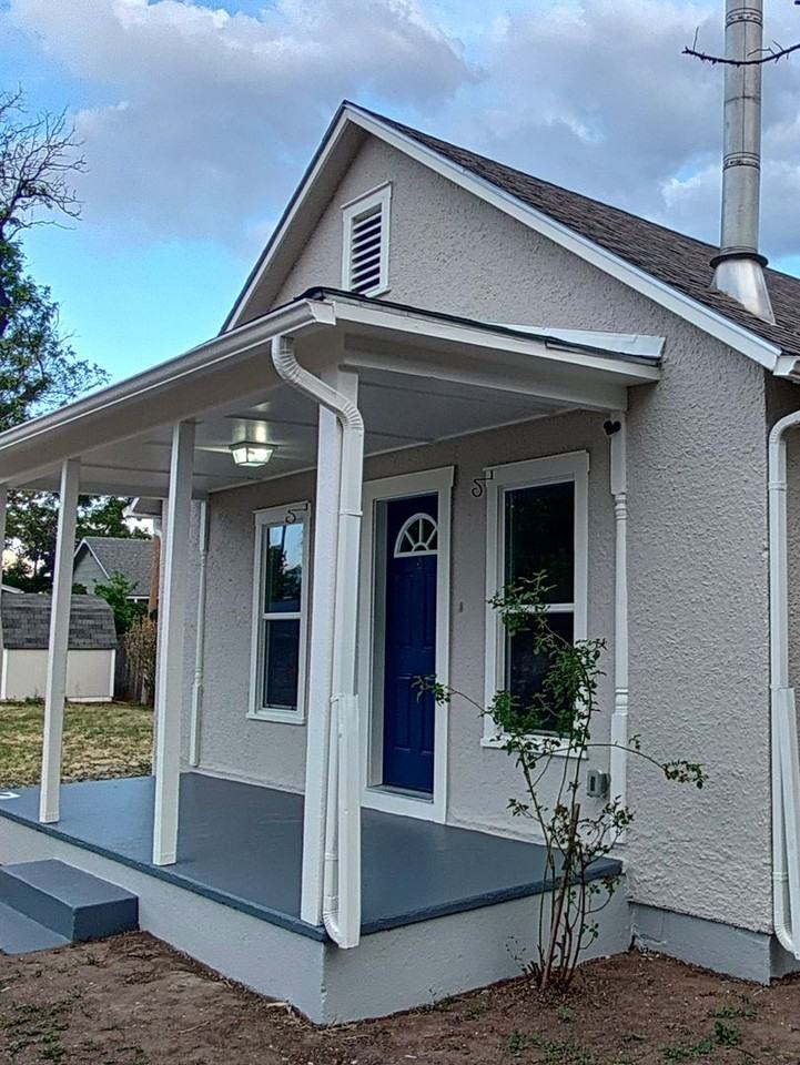 826 Forest Ave - Photo 3 of 25