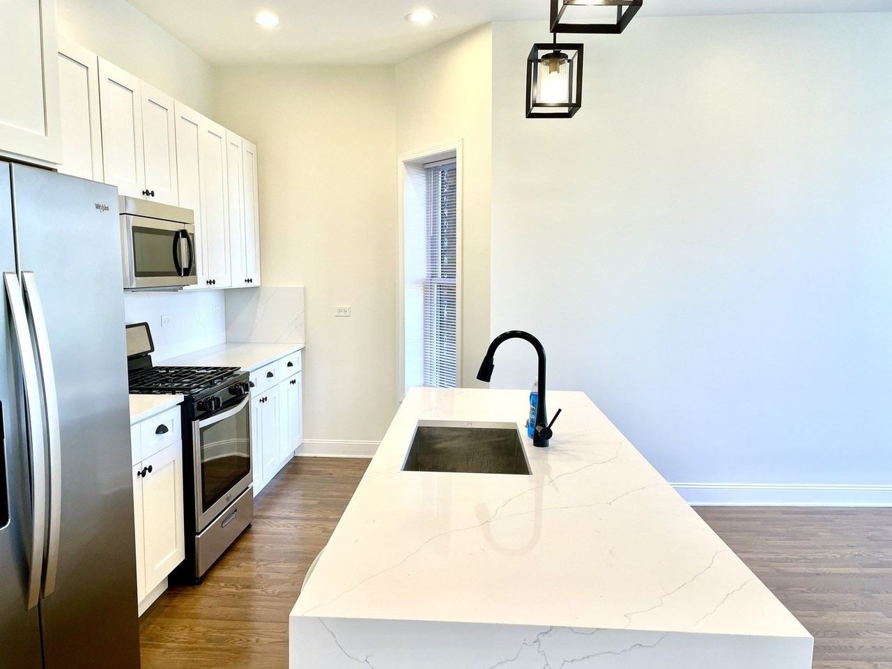 6355 S Maryland Ave #1 - Photo 5 of 19