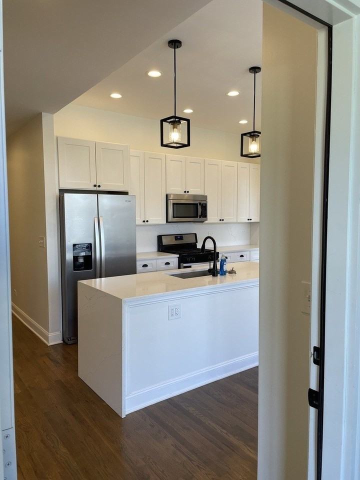 6355 S Maryland Ave #1 - Photo 6 of 19