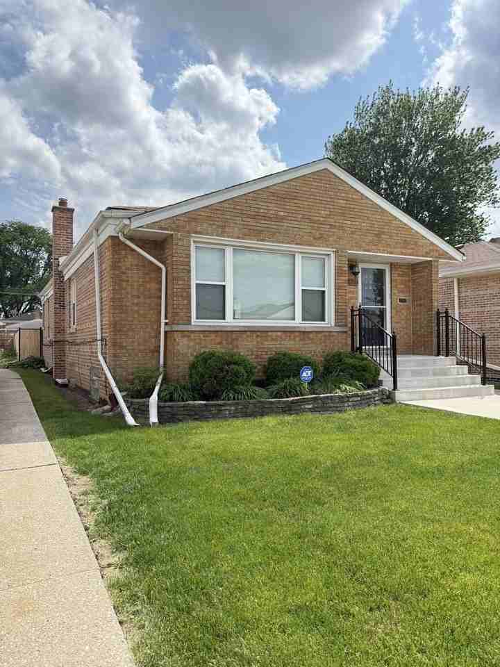 3725 W 80th St - Photo 4 of 14
