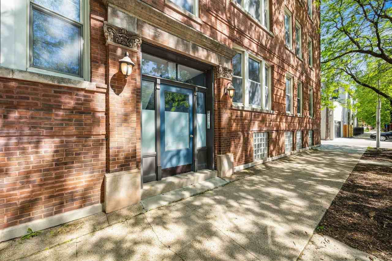 4055 N Wolcott Ave #3S - Photo 2 of 13