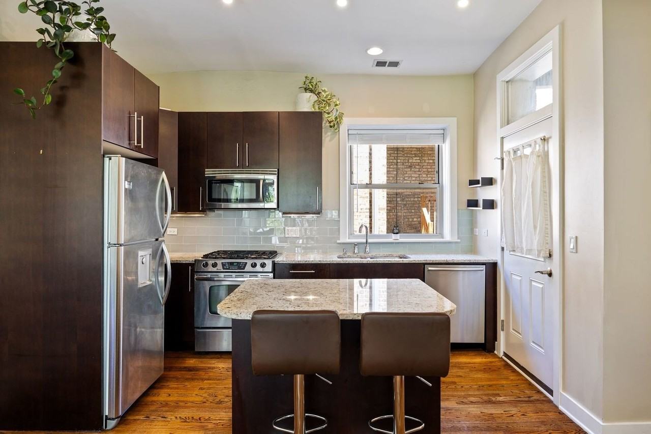 4055 N Wolcott Ave #3S - Photo 6 of 13