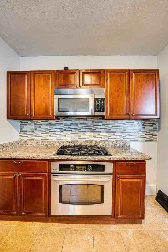 714 Sexton St #1 - Photo 5 of 19