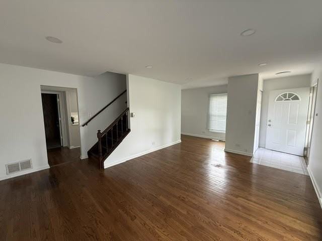 620 Academy Ct - Photo 3 of 23