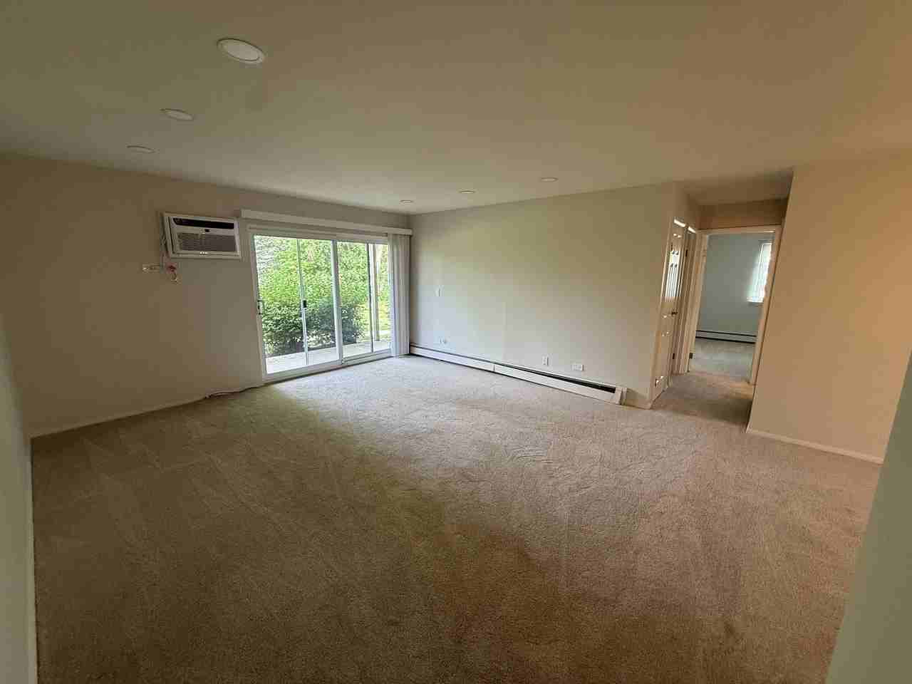 9S220 Lake Dr #16A102 - Photo 6 of 18
