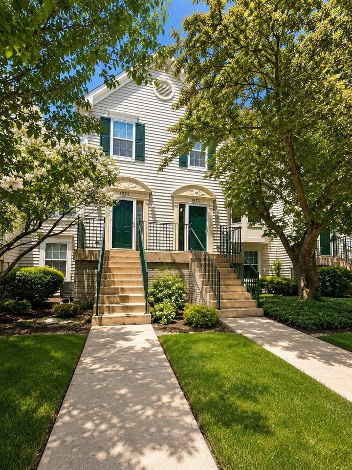 1917 Grandview Pl - Photo 2 of 15