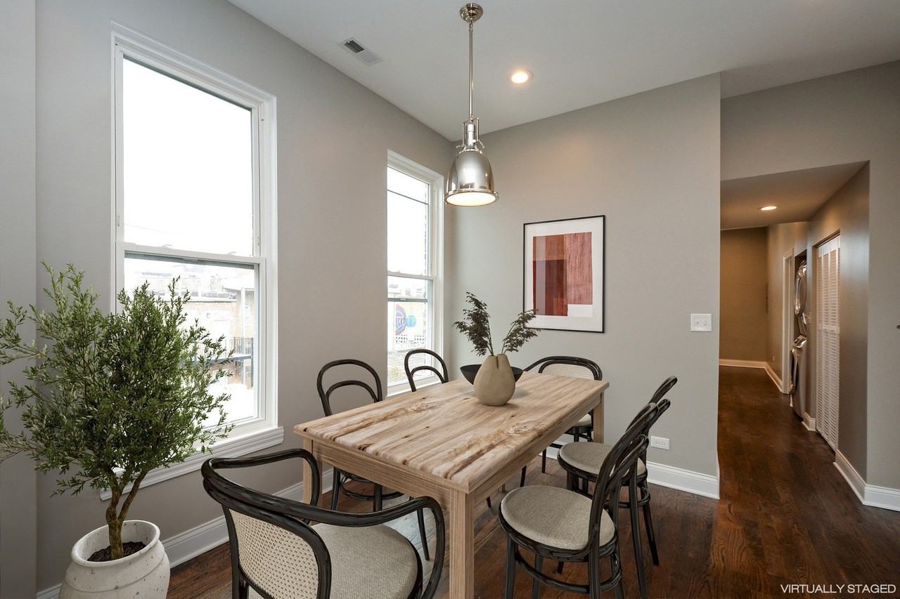 1545 N Claremont Ave #3 - Photo 5 of 15