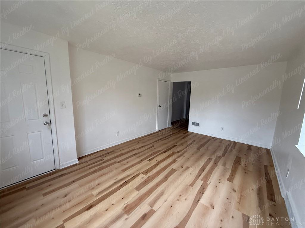 212 E Bruce Ave ##2 - Photo 6 of 18