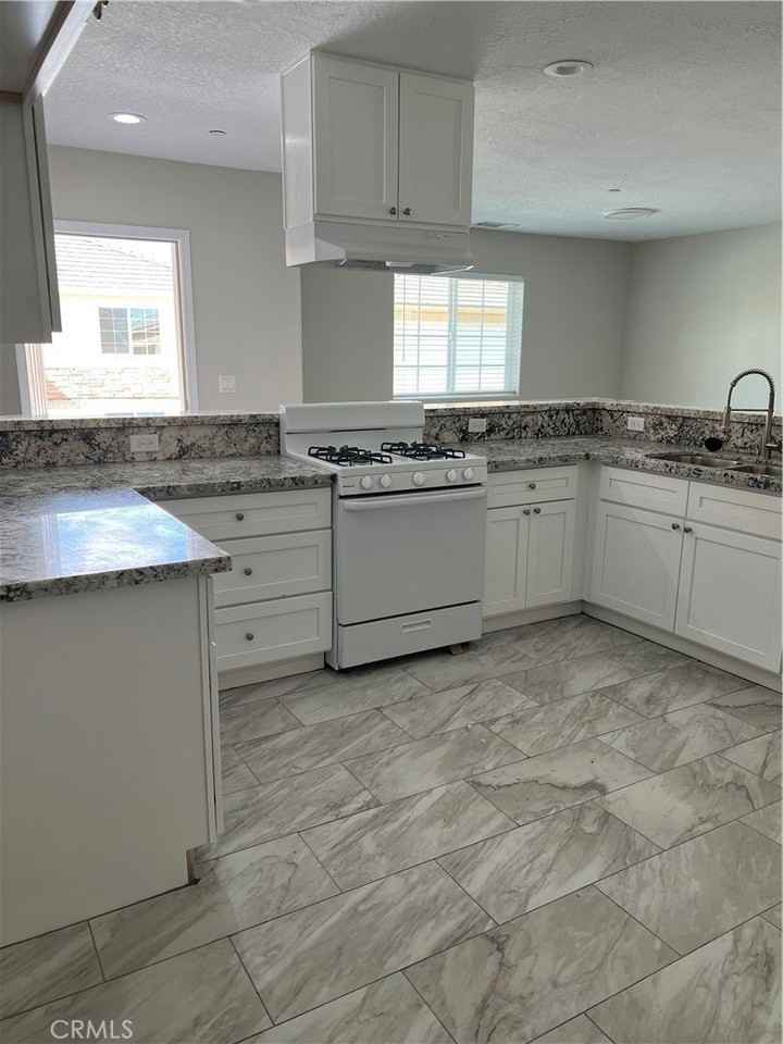 16550 Olive St #105 - Photo 3 of 9