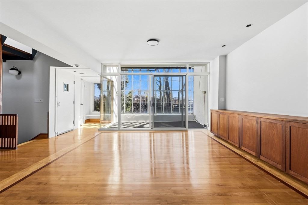 298 Columbus Ave - Photo 2 of 26