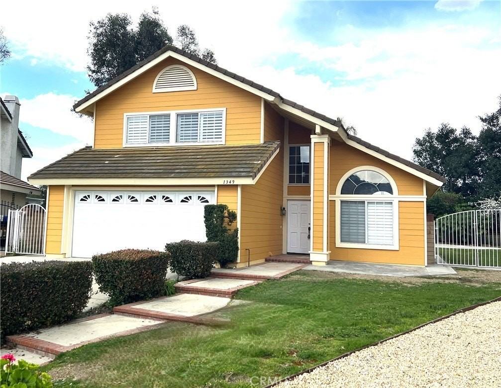 1349 Crestmont Dr