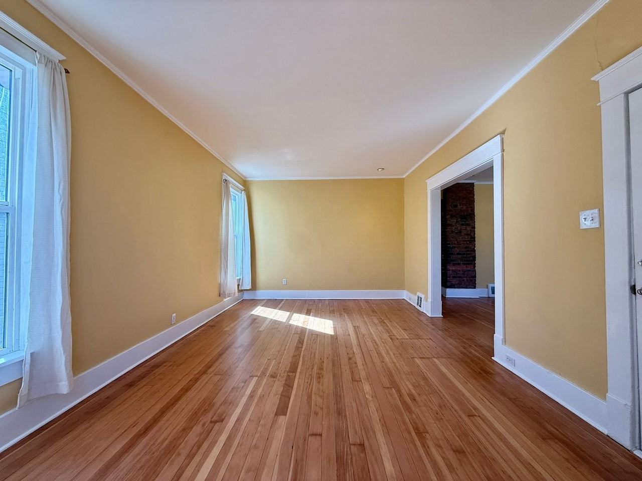 909 Ouray Ave - Photo 7 of 34