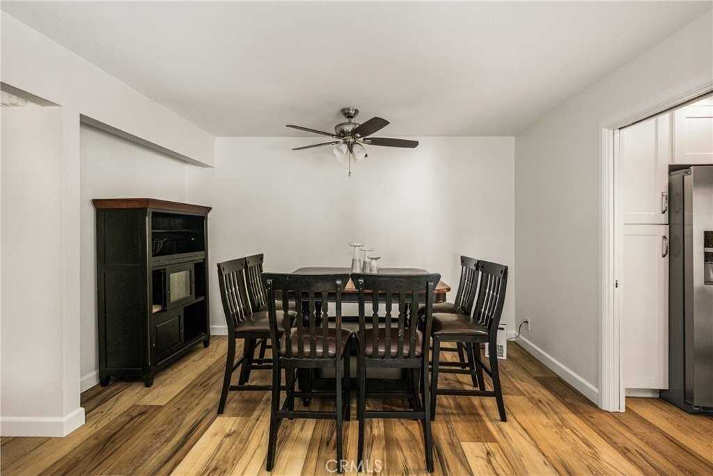 16985 Bluewater Ln - Photo 6 of 22