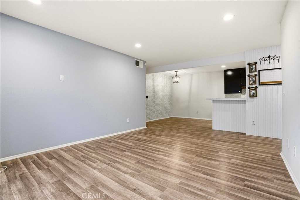 1101 W Macarthur Blvd #271 - Photo 4 of 23
