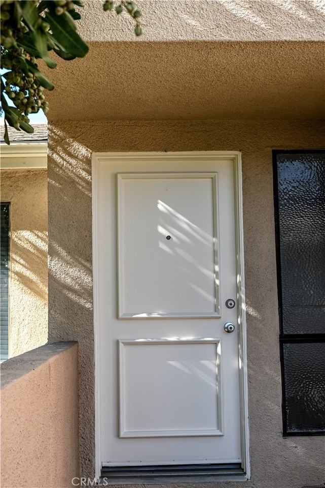 2902 Barrington Ct - Photo 2 of 21