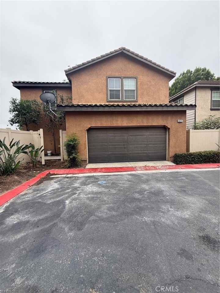 4420 Kristen Ct - Photo 5 of 39