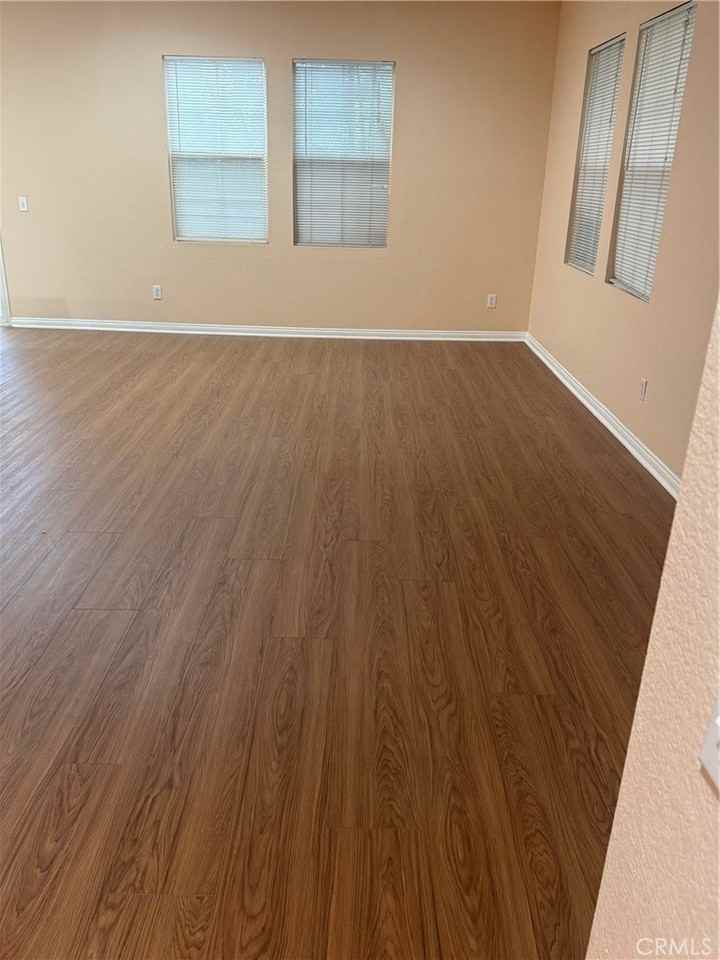 4420 Kristen Ct - Photo 7 of 39