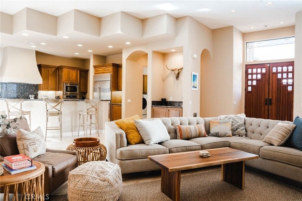 46614 Bradshaw Trl - Photo 2 of 37