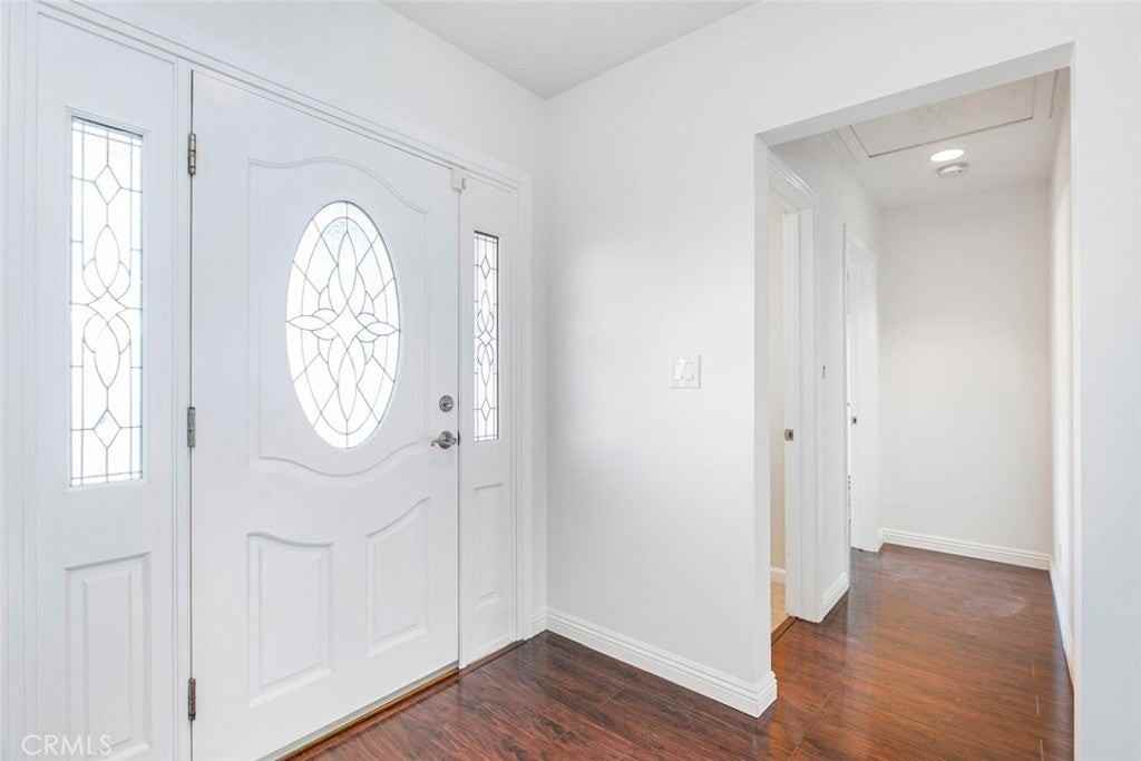 10937 Mclennan Ave - Photo 5 of 35