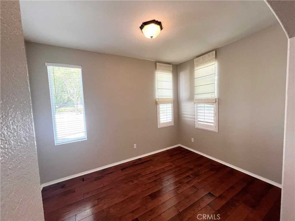 28782 S Lake Dr - Photo 4 of 50