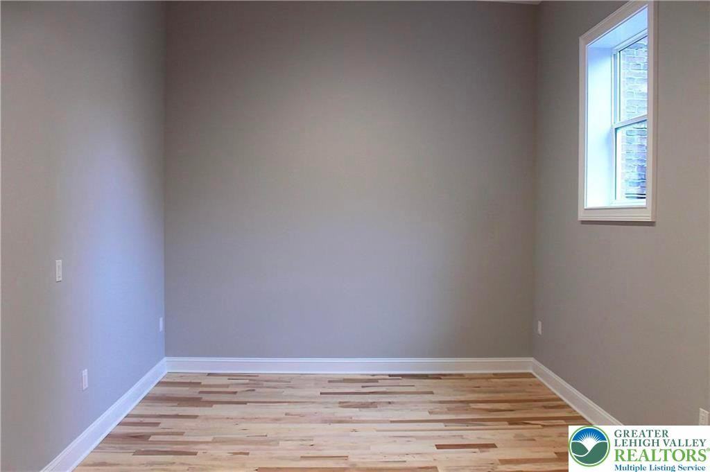 315 Northampton St ##1 - Photo 7 of 16