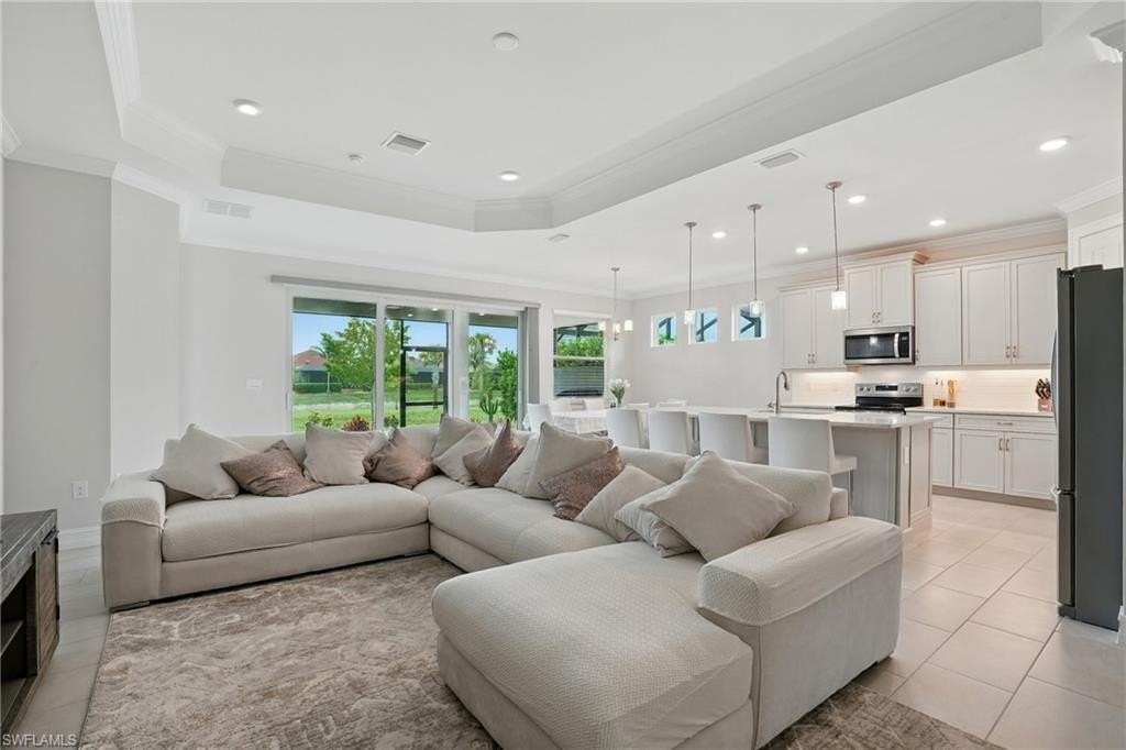 28165 Captiva Shell Loop - Photo 7 of 38