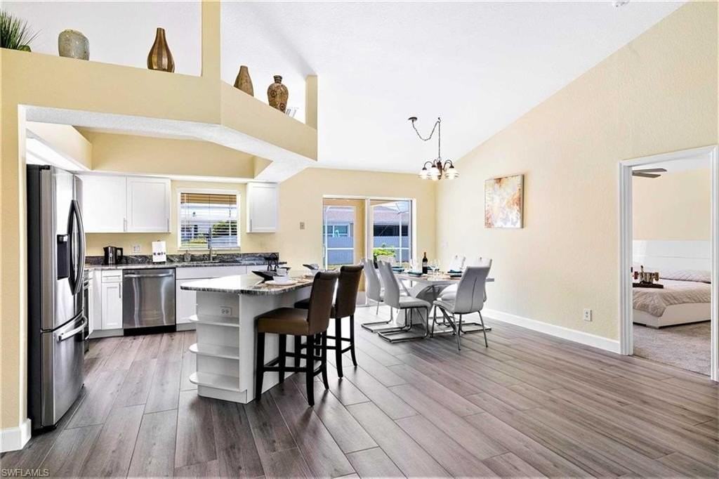 2122 Sw 25th St - Photo 5 of 25