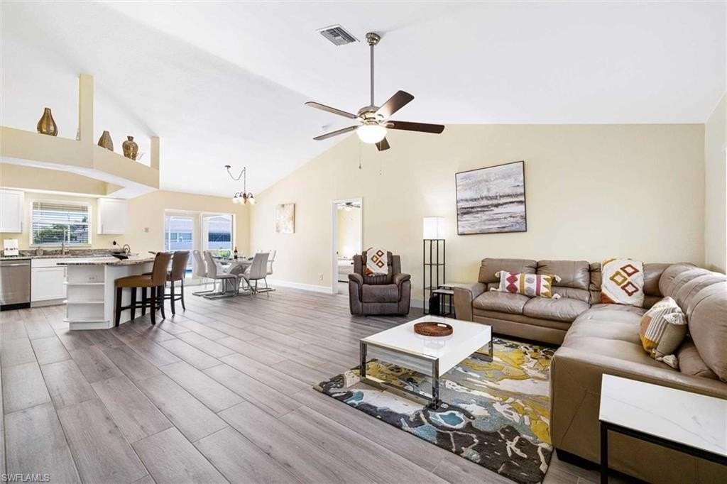 2122 Sw 25th St - Photo 6 of 25