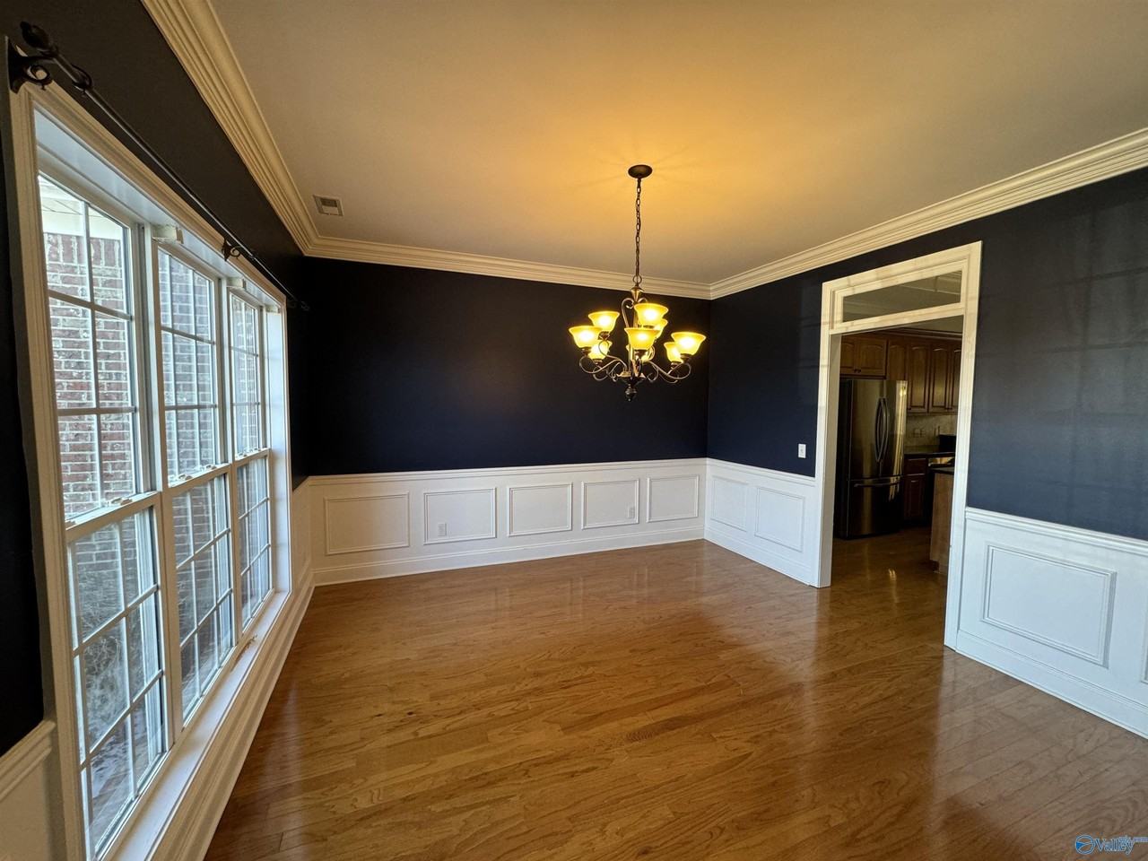 126 Bilton Dr - Photo 4 of 18