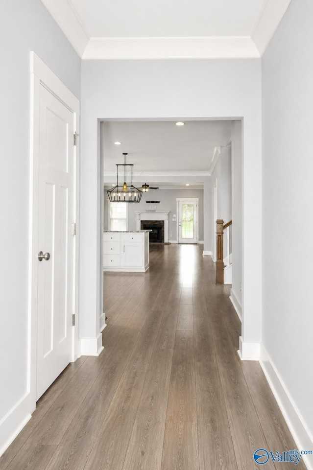 137 Cormorant Lndg - Photo 4 of 38