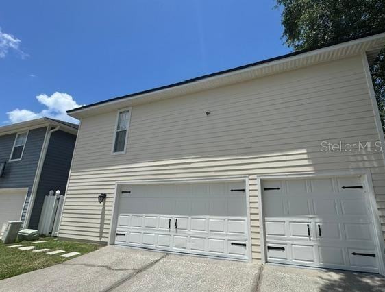 704 Honeysuckle Ave